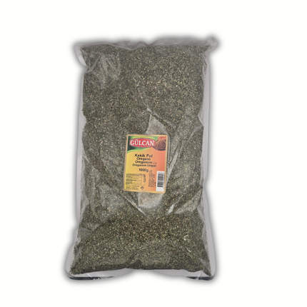 Oregano in 1000 g Packung, dunkelgrünes Kräuterpulver im Beutel